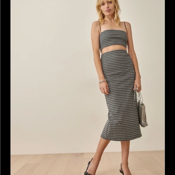 Reformation Dresses & Skirts - Reformation Black/white Midi Skirt - Sleek High-Waist Pencil Skirt